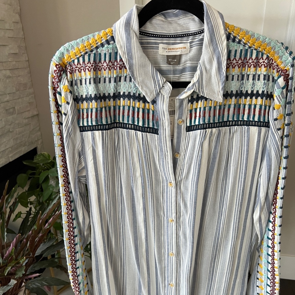 NWT Anthropologie Button Down Shirt with Embroidery Sz. Medium